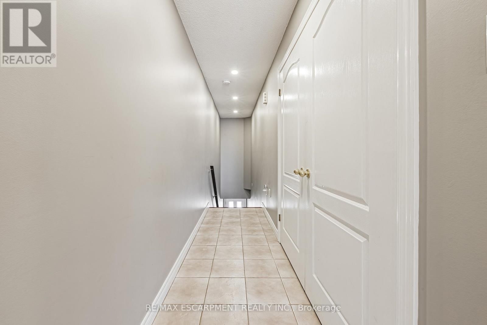 14 - 2 HARBOUR DRIVE Image 22