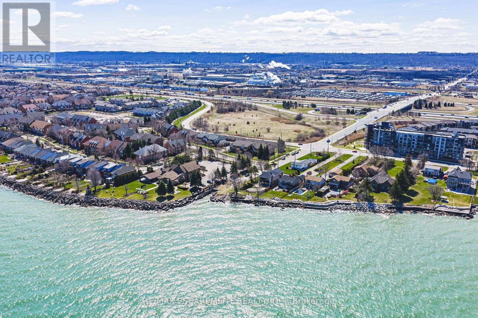 14 - 2 HARBOUR DRIVE Image 30