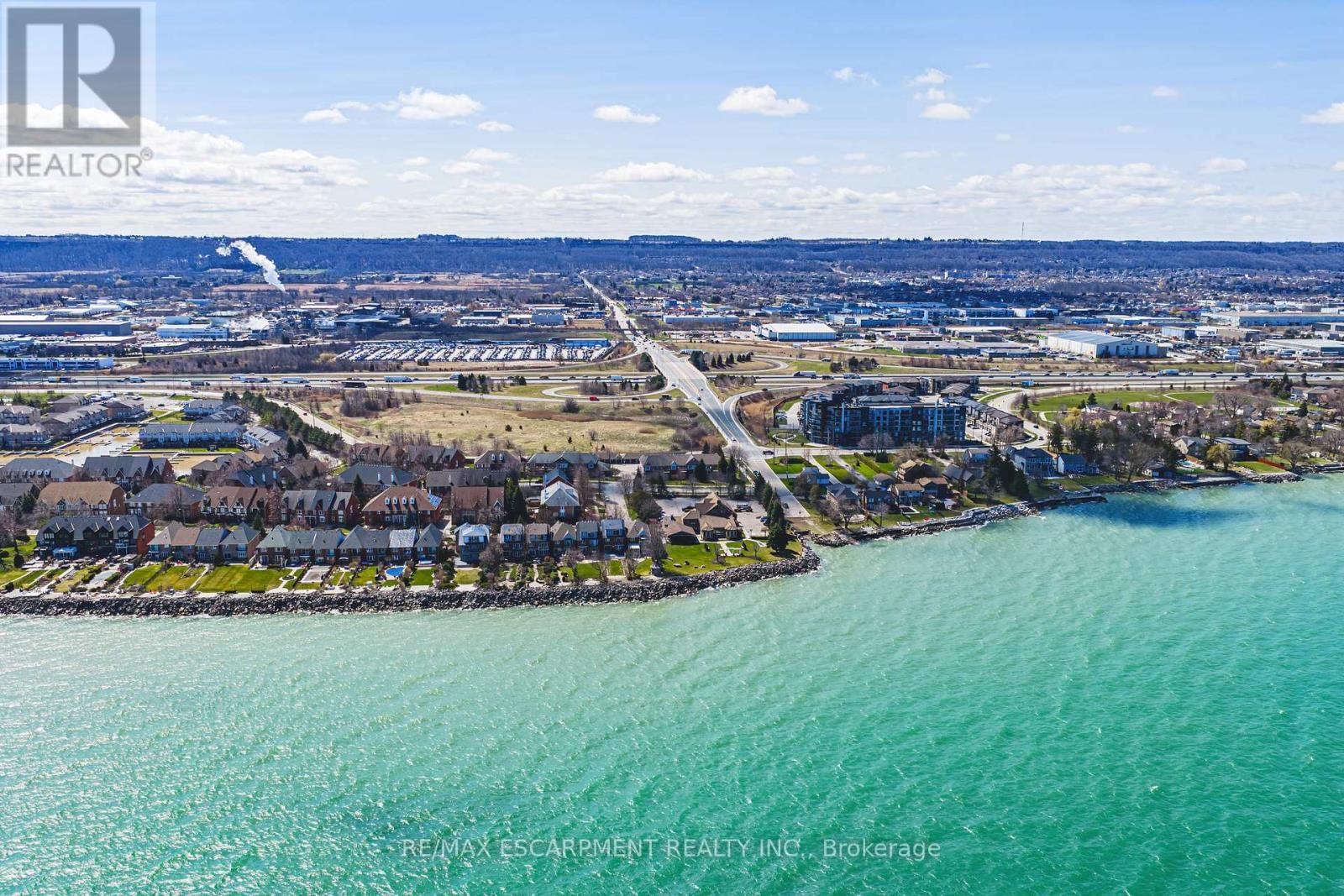 14 - 2 HARBOUR DRIVE Image 31