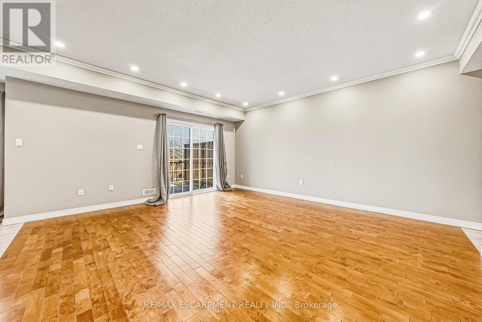 14 - 2 HARBOUR DRIVE Image 6