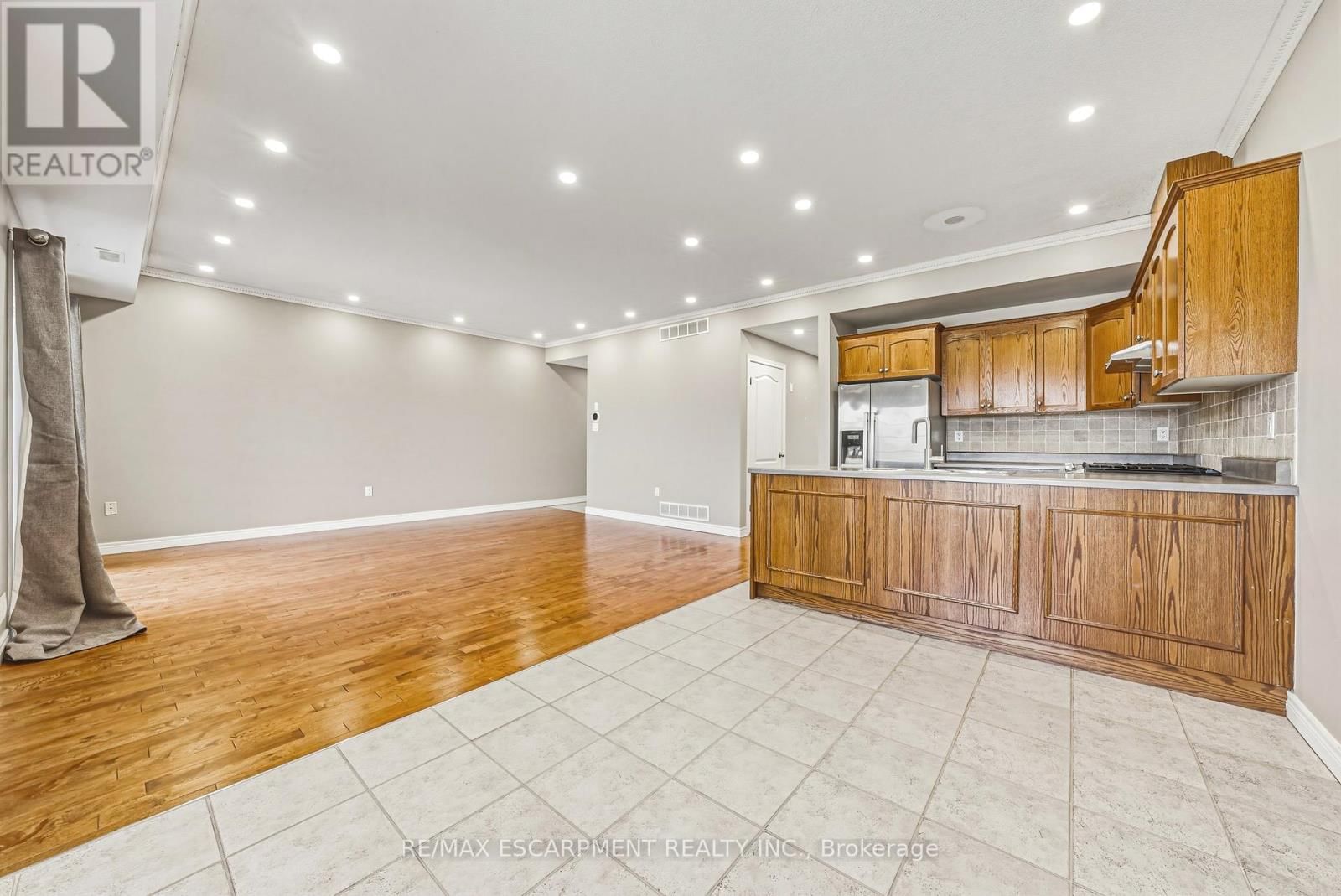 14 - 2 HARBOUR DRIVE Image 7