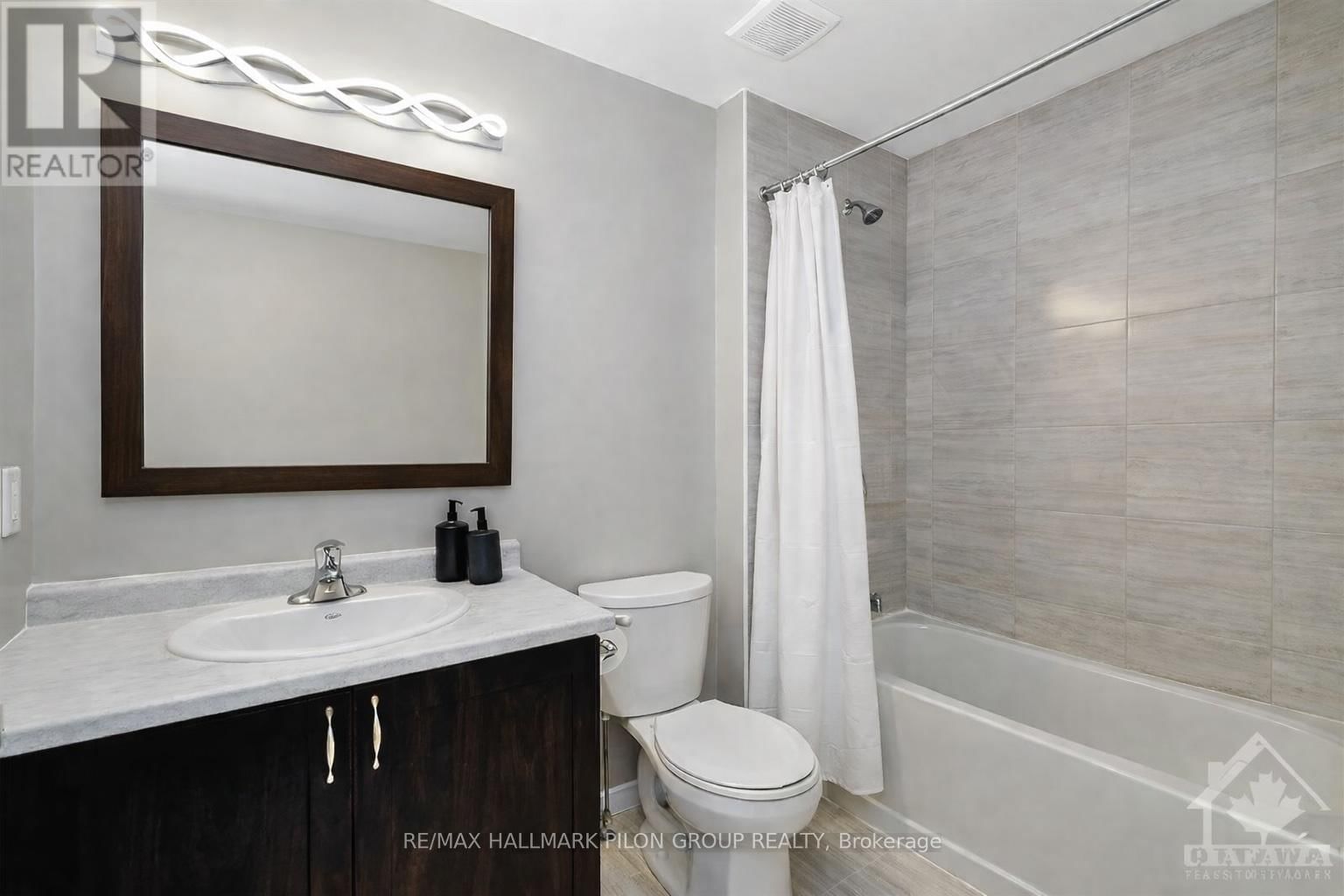 38 RIDDELL STREET Image 13