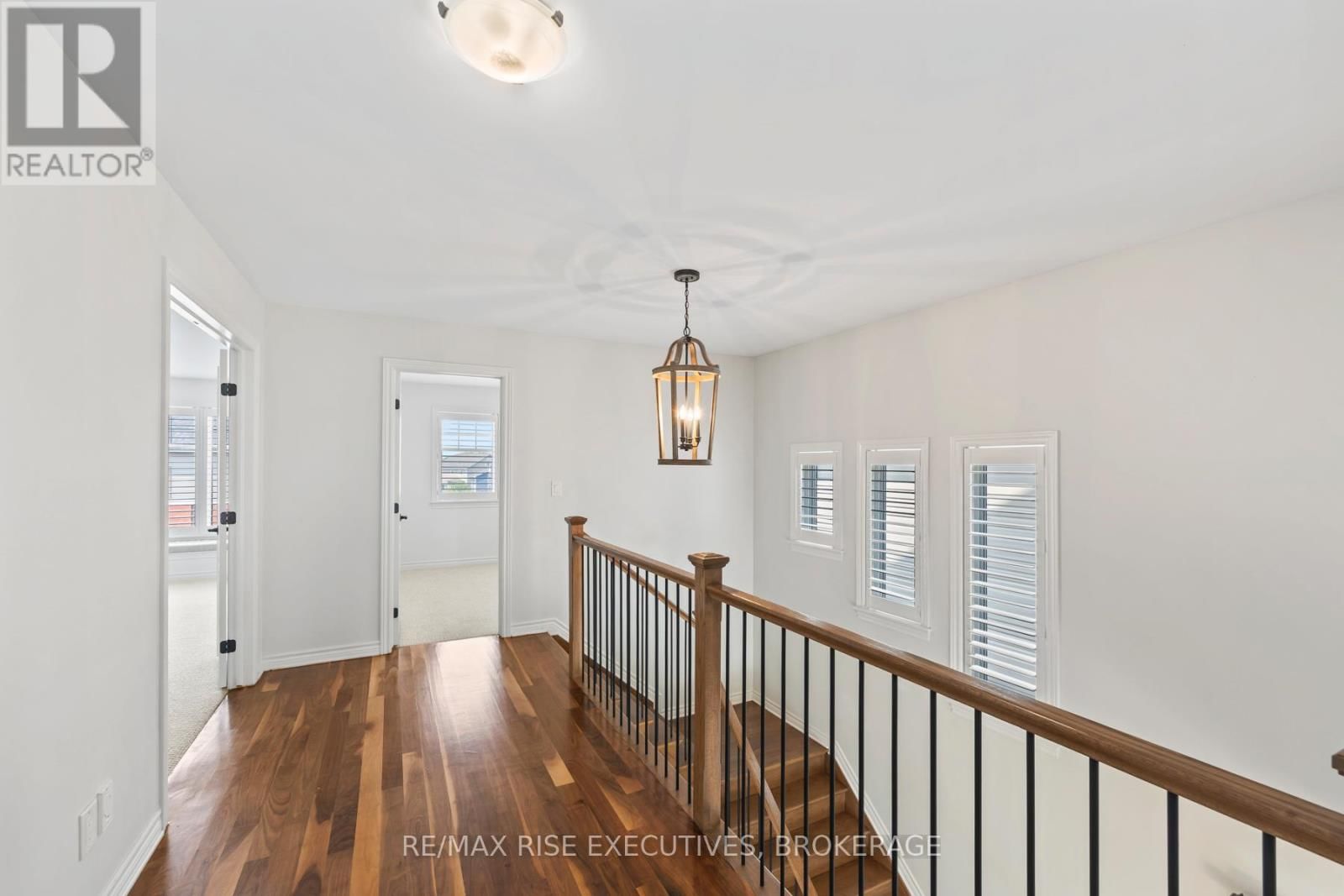 648 HALLOWAY DRIVE Image 26