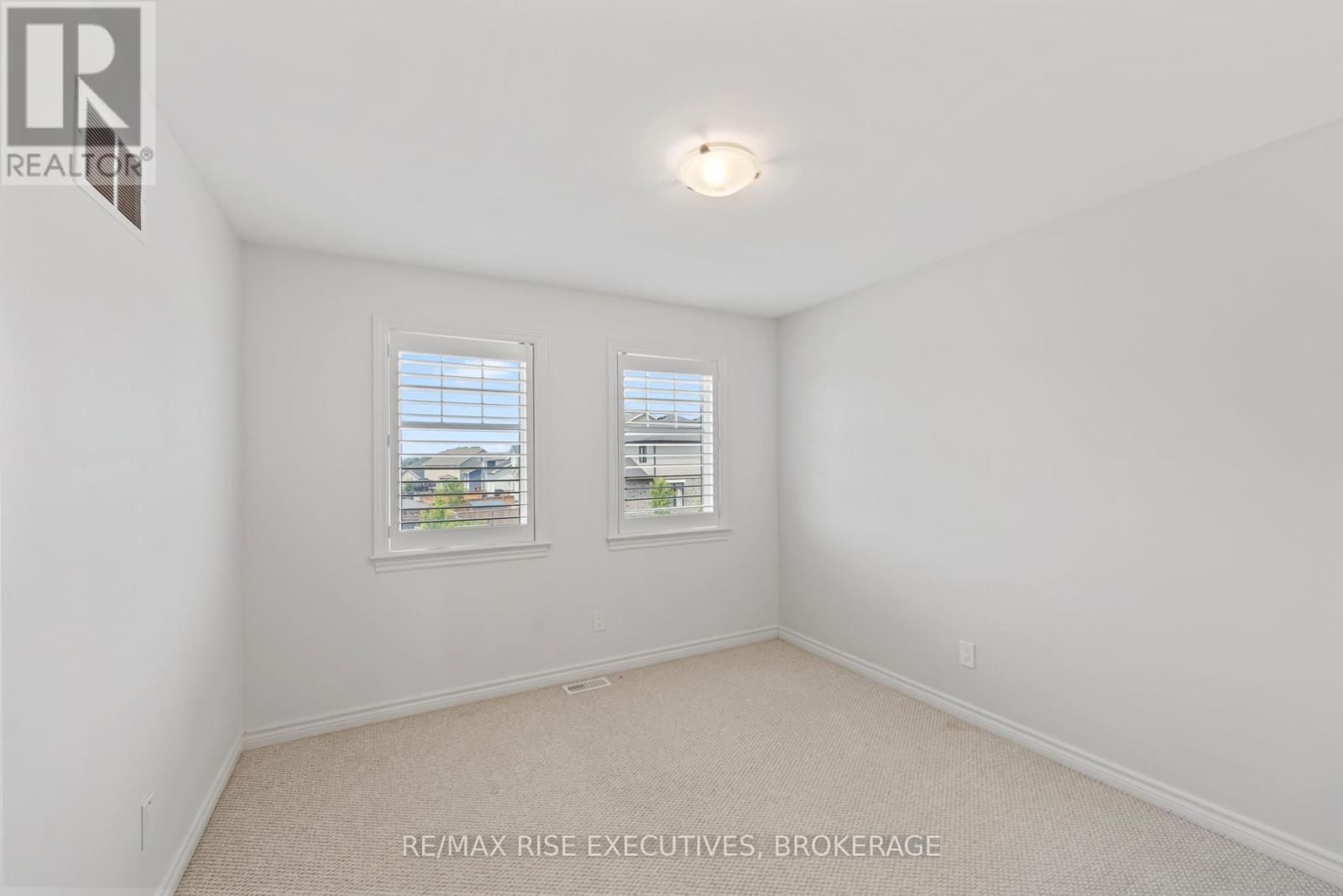 648 HALLOWAY DRIVE Image 28