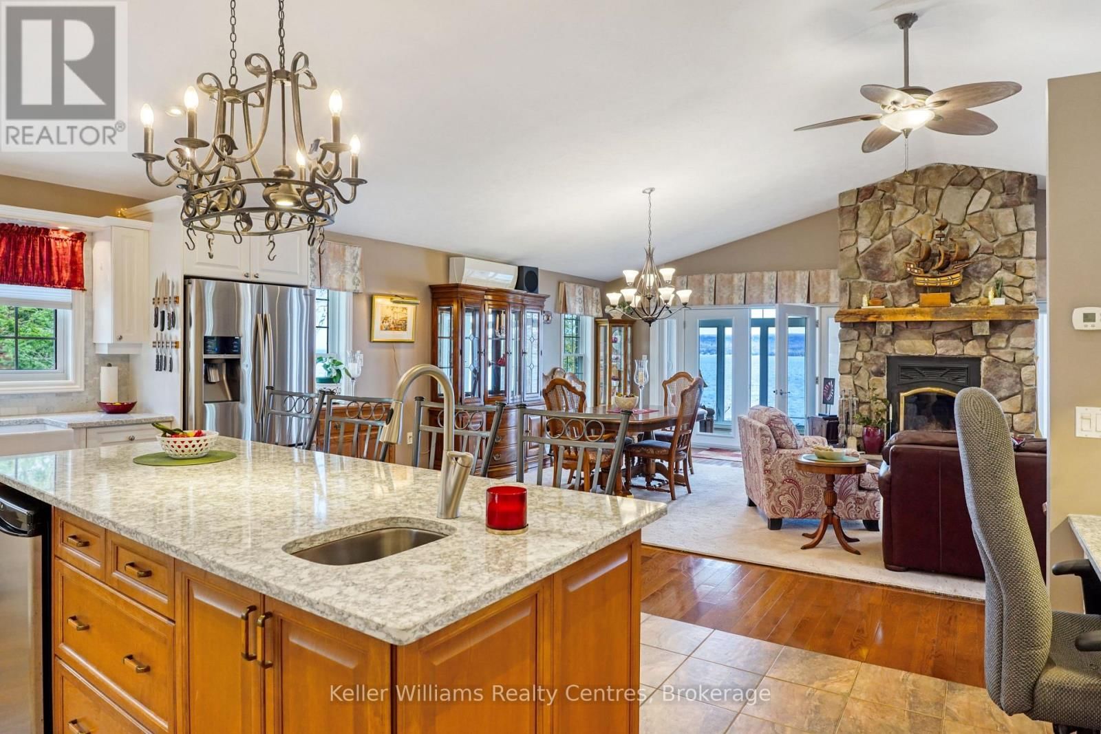 2 2ND AVENUE Image 7