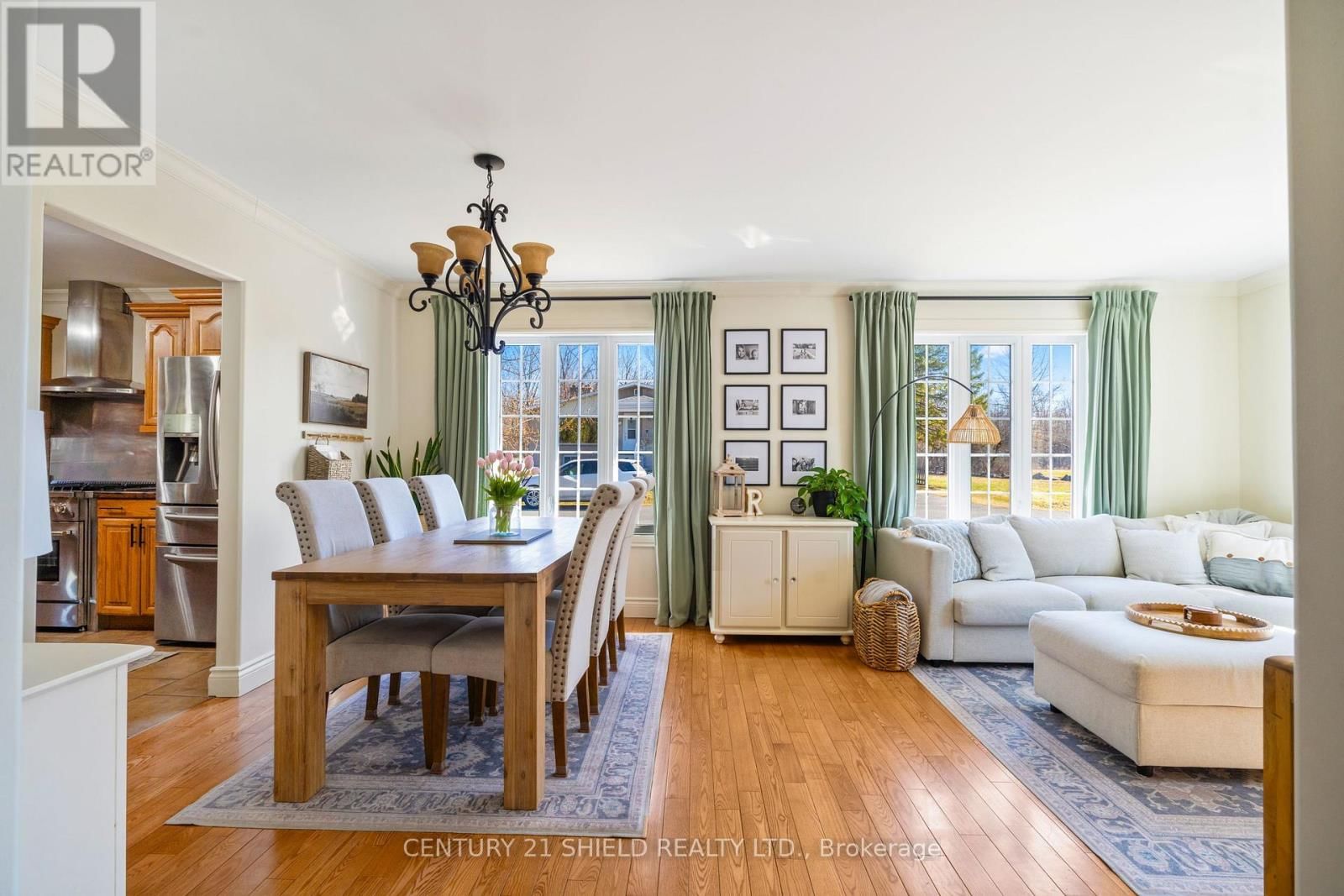 728 ST ANTOINE STREET Image 21