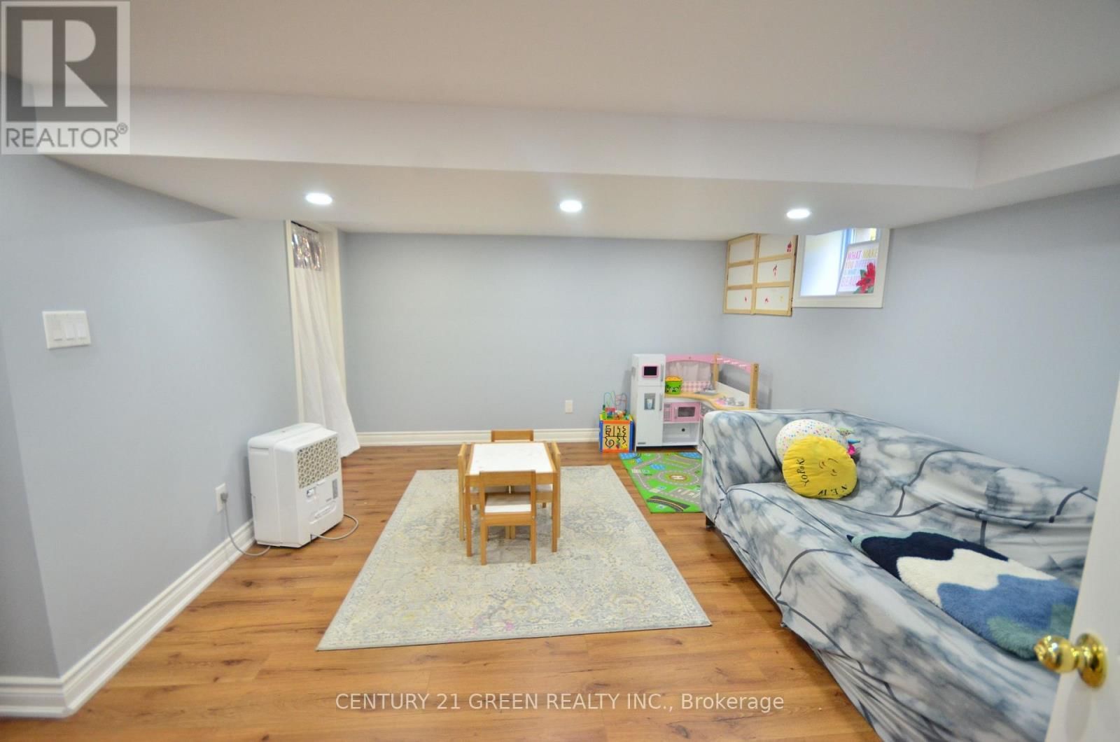 584050 BEACHVILLE ROAD Image 19