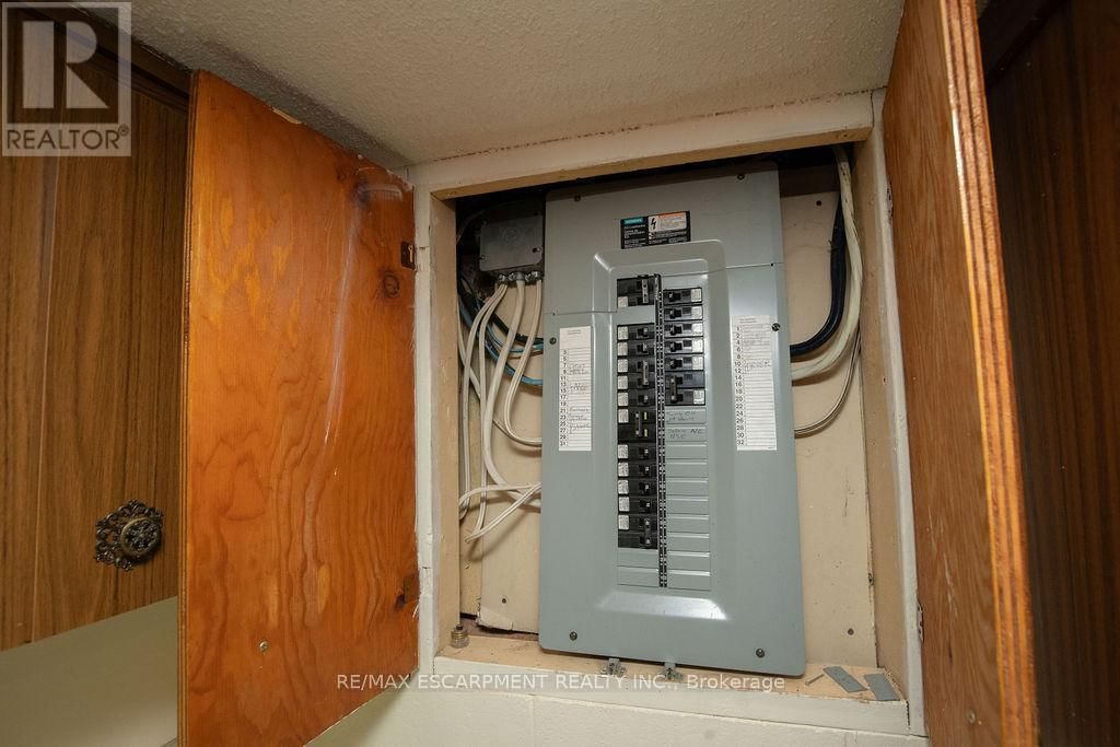 91 PEARL STREET NORTH Image 24