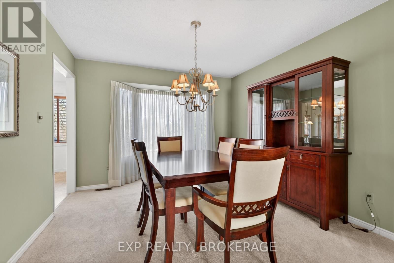 116 MARGARET PLACE Image 17