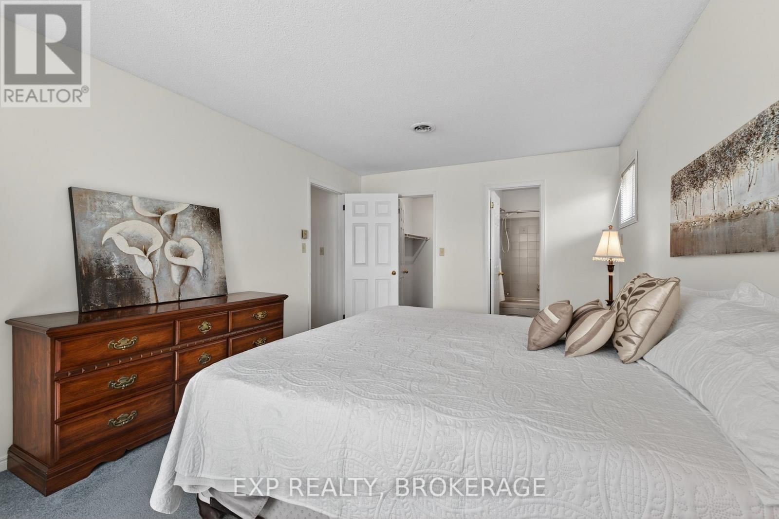 116 MARGARET PLACE Image 23