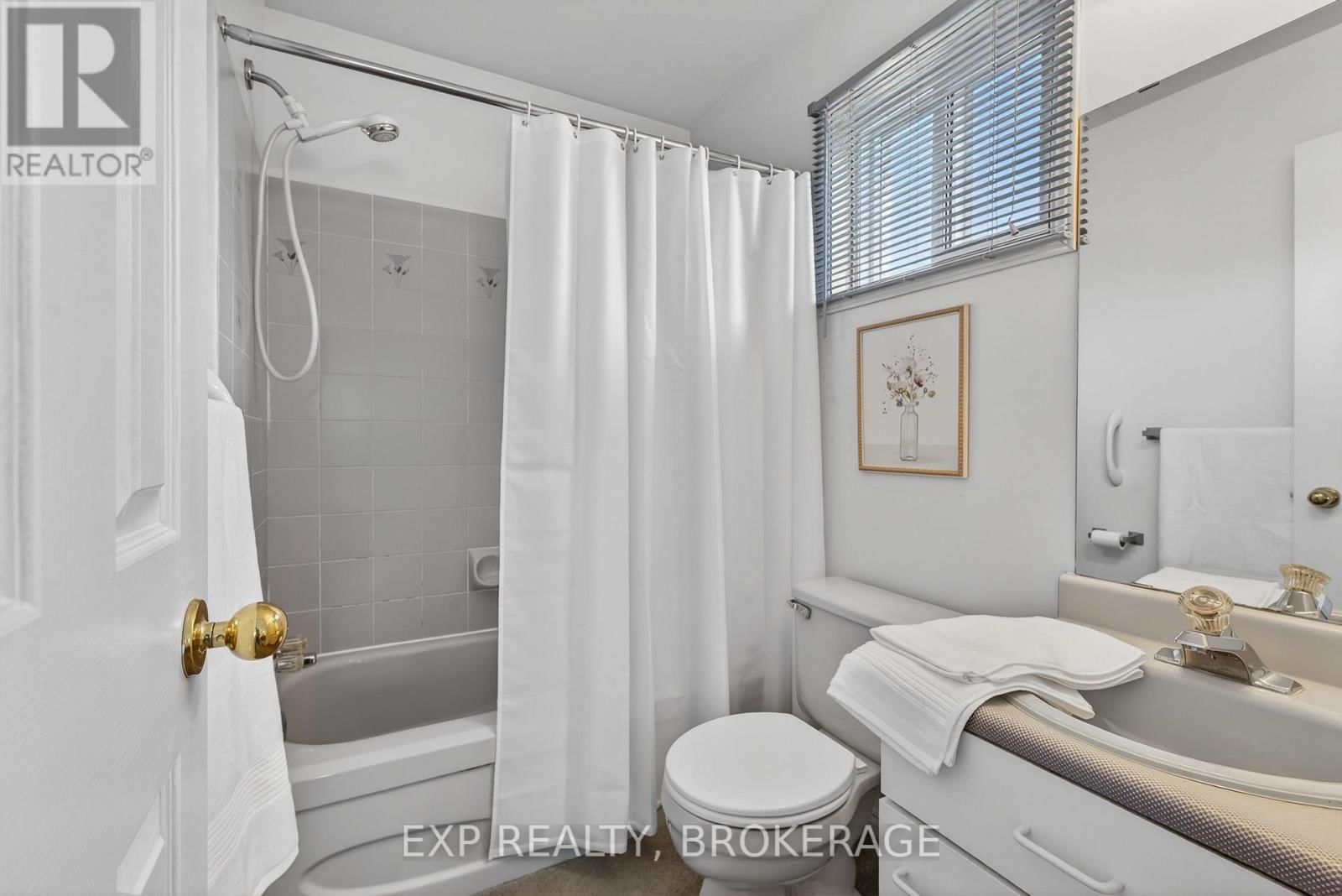 116 MARGARET PLACE Image 24