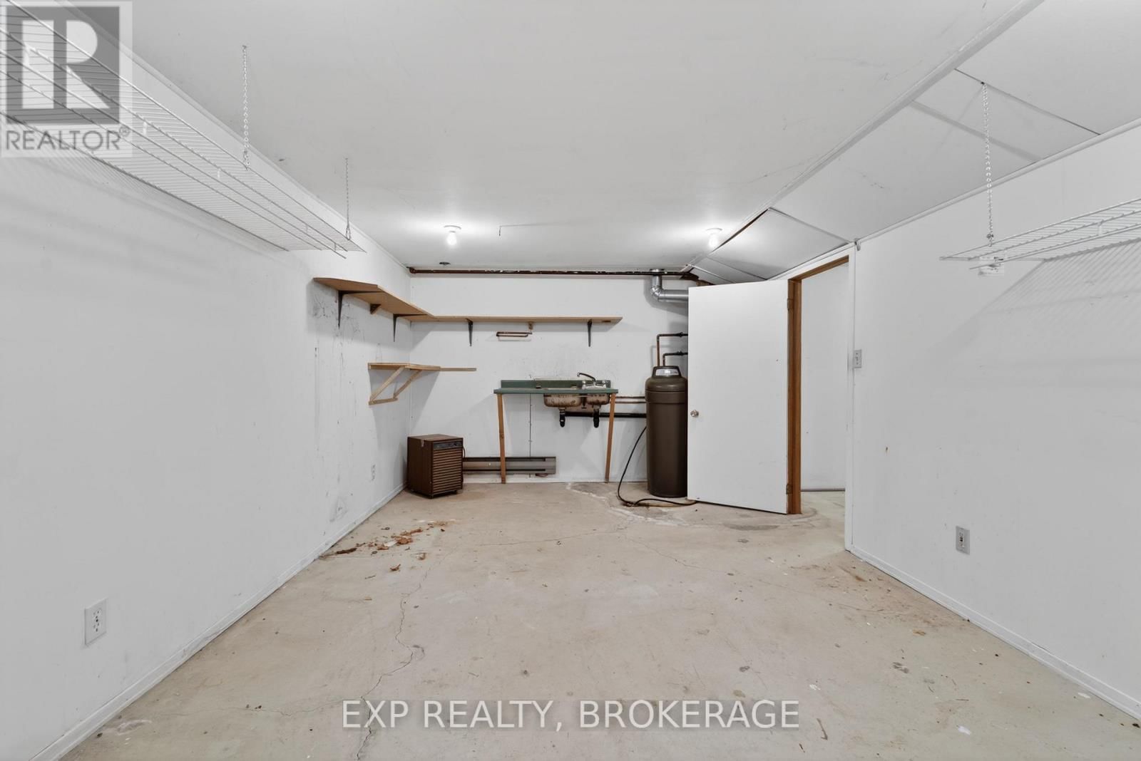 116 MARGARET PLACE Image 34