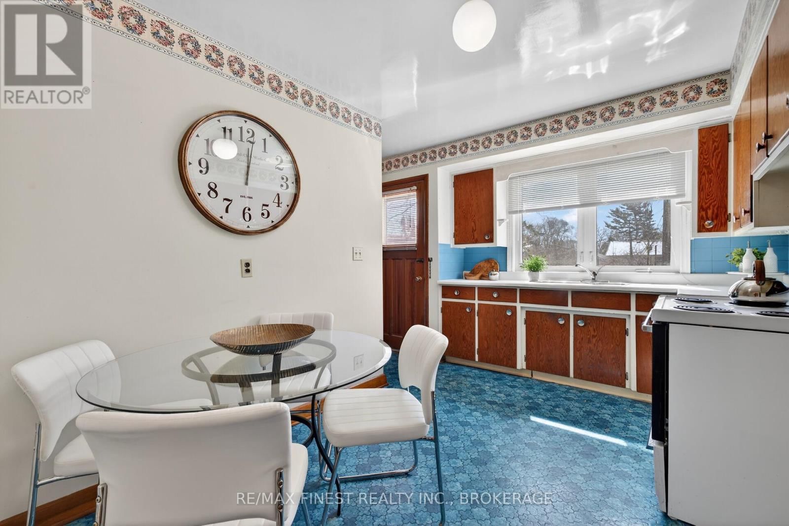 27 LENNOX STREET Image 15