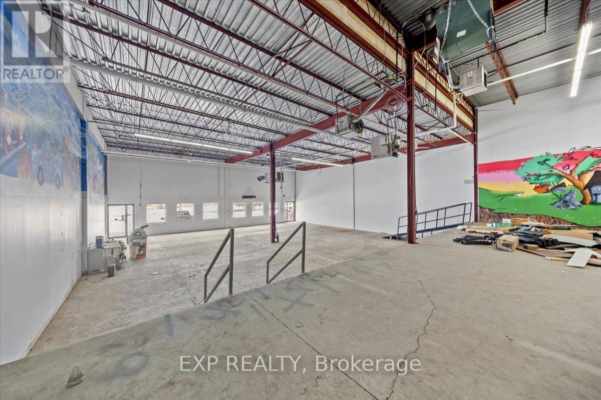 716 INDUSTRIAL AVENUE Image 8