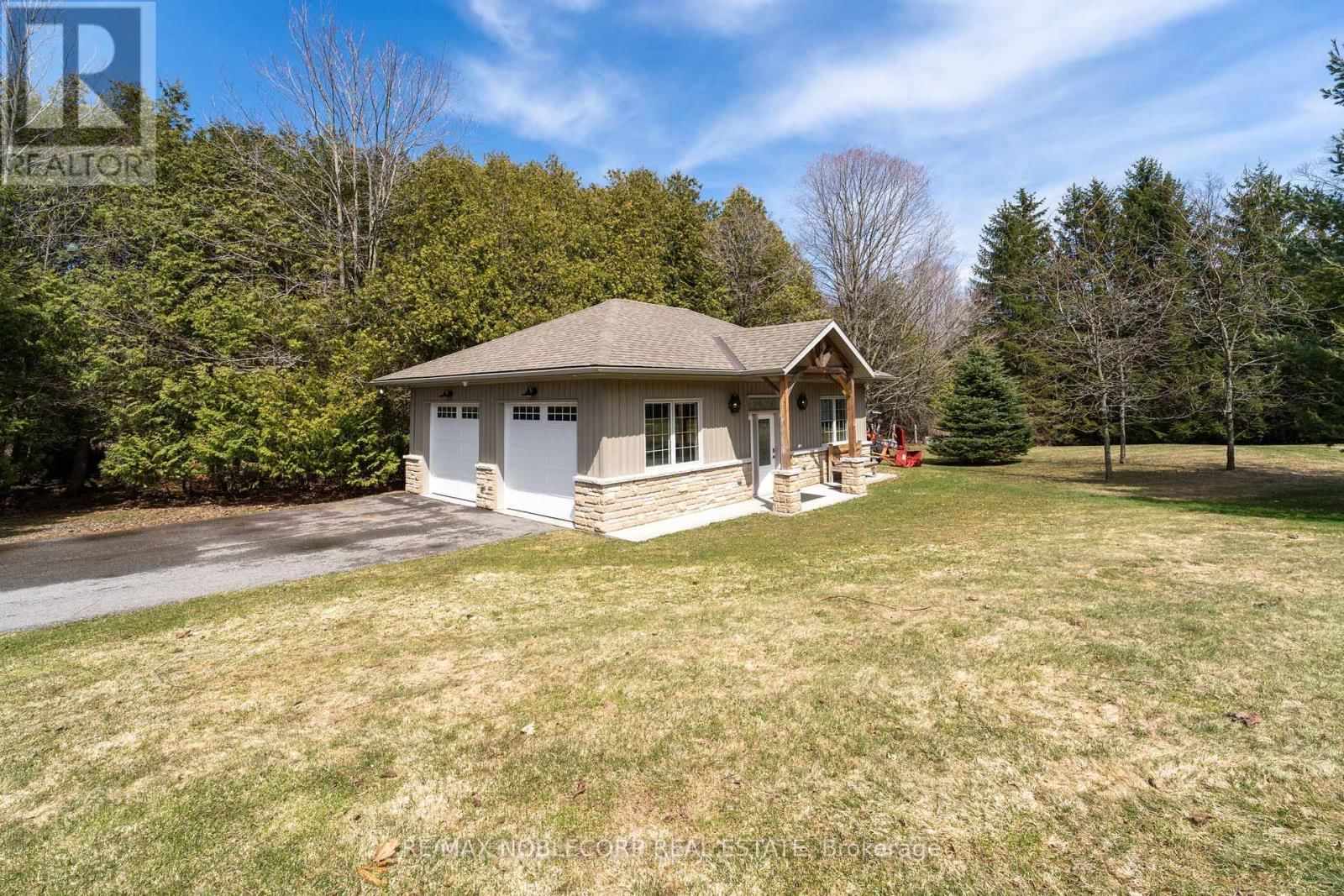 793073 3RD LINE Image 45