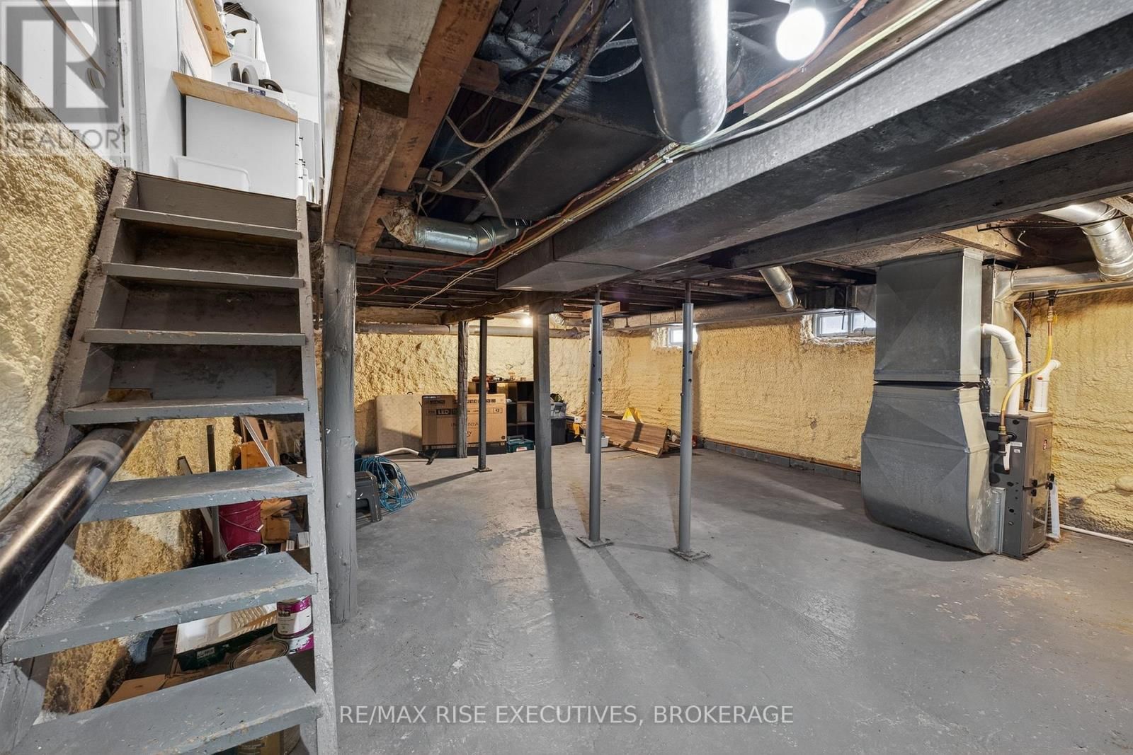 203 CONCESSION STREET Image 25