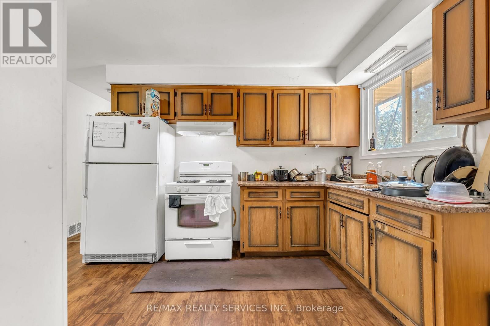 94 GAGE AVENUE Image 11