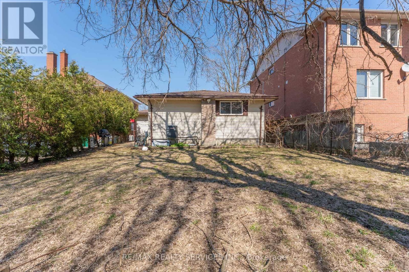 94 GAGE AVENUE Image 29