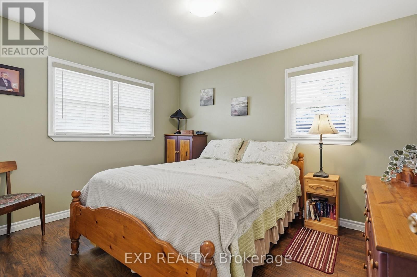 117 LAURENTIAN DRIVE NORTH Image 15