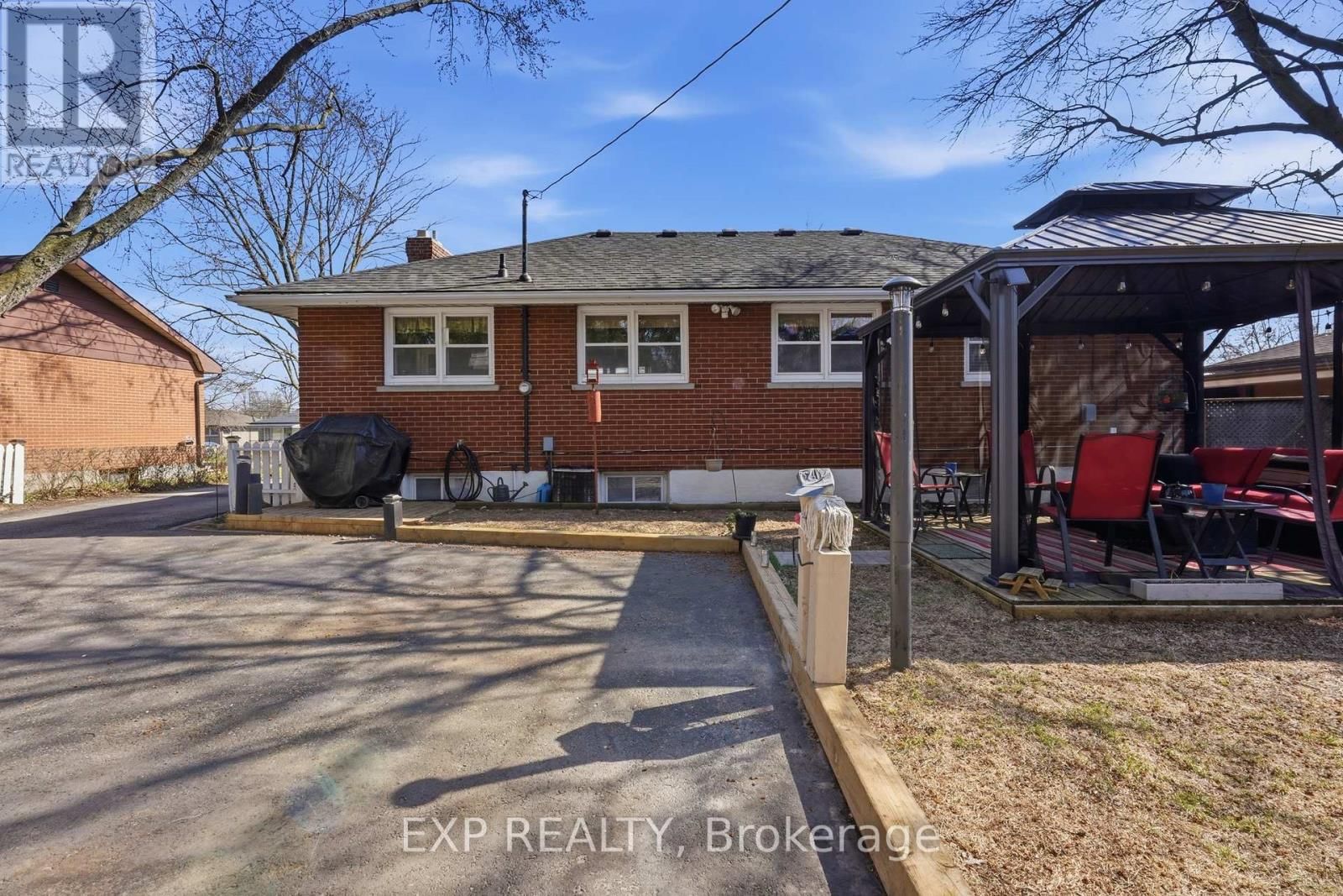 117 LAURENTIAN DRIVE NORTH Image 34