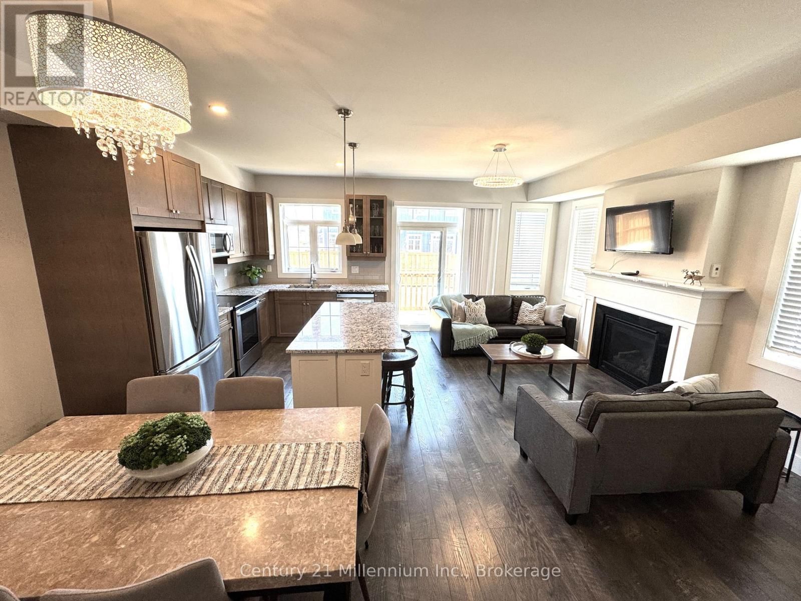 158 RED PINE STREET Image 12