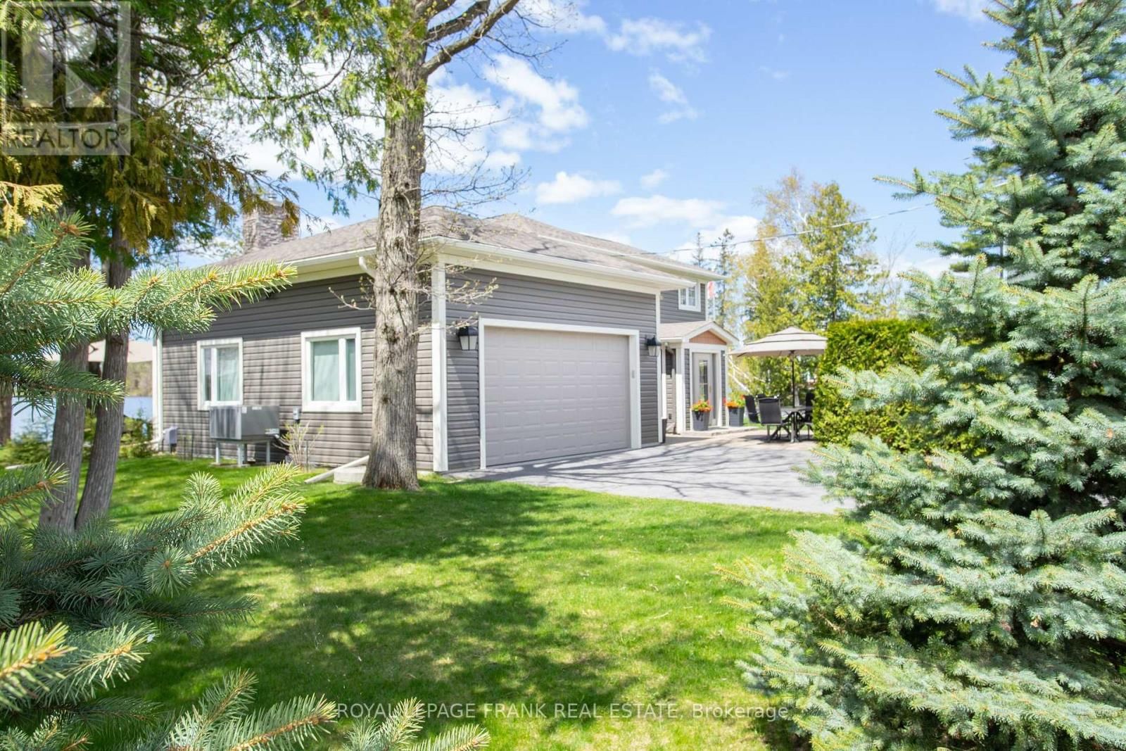 11 EDGEWATER DRIVE Image 36