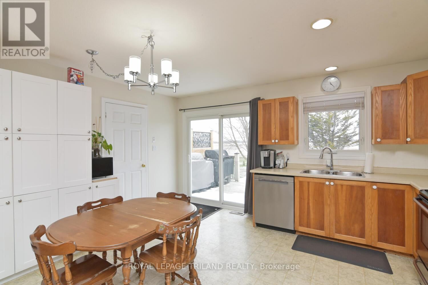 9907 ERIC STREET Image 10