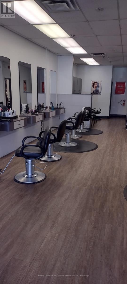 10 - 969 UPPER OTTAWA STREET Image 5