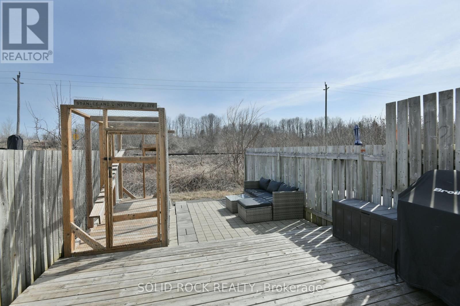 50 SPRUCE CRESCENT Image 29