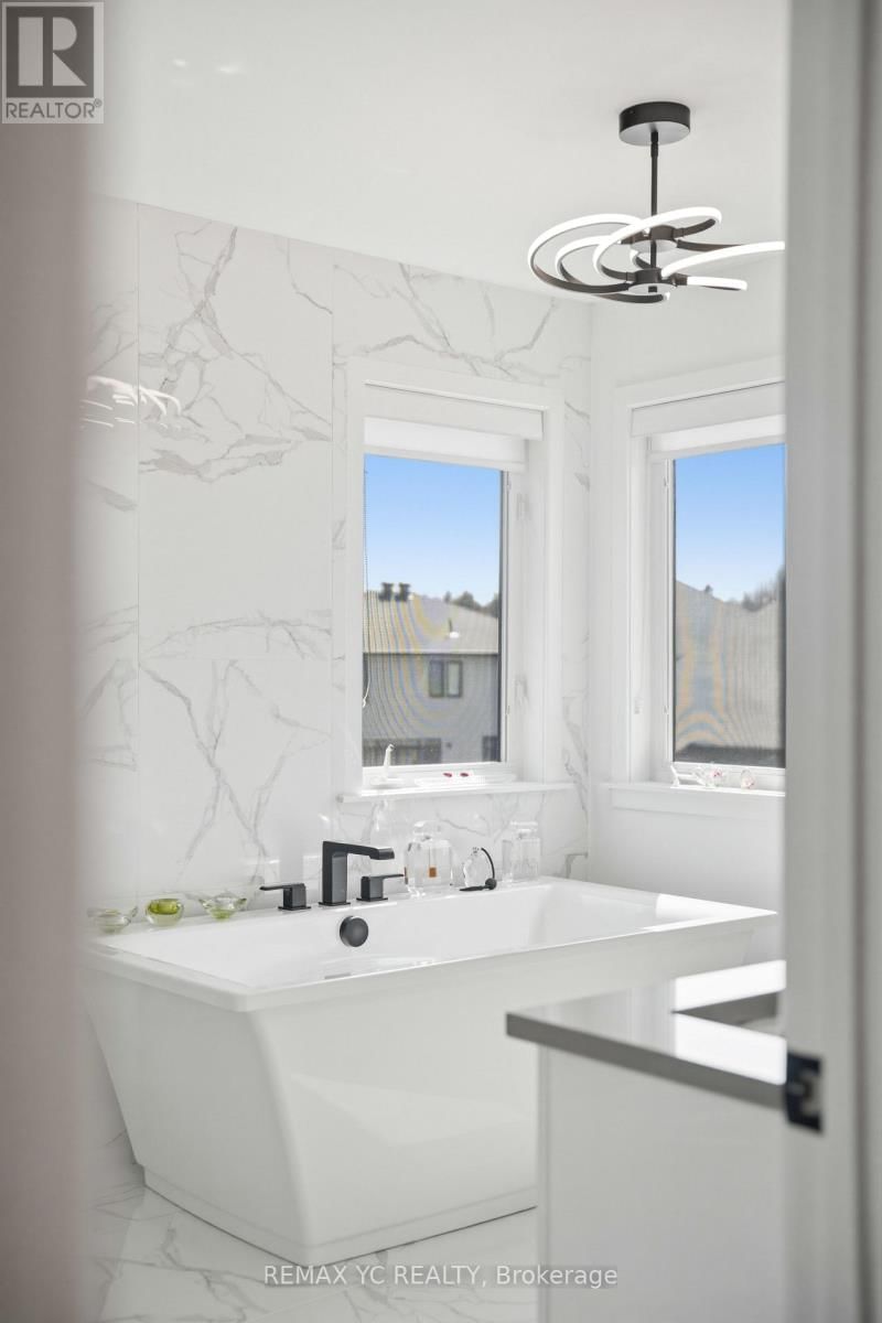 54 ANGEL HEIGHTS Image 32