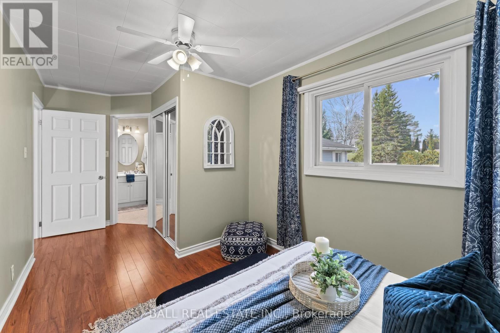 11 LAKEVIEW CRESCENT Image 15