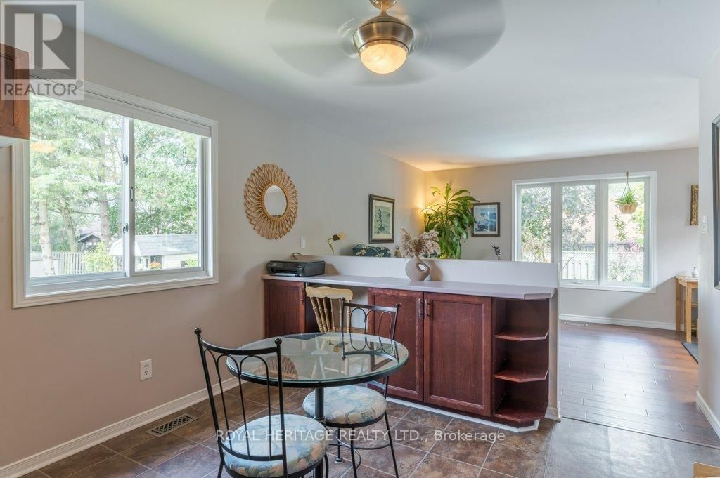 258 FRANMOR DRIVE Image 12