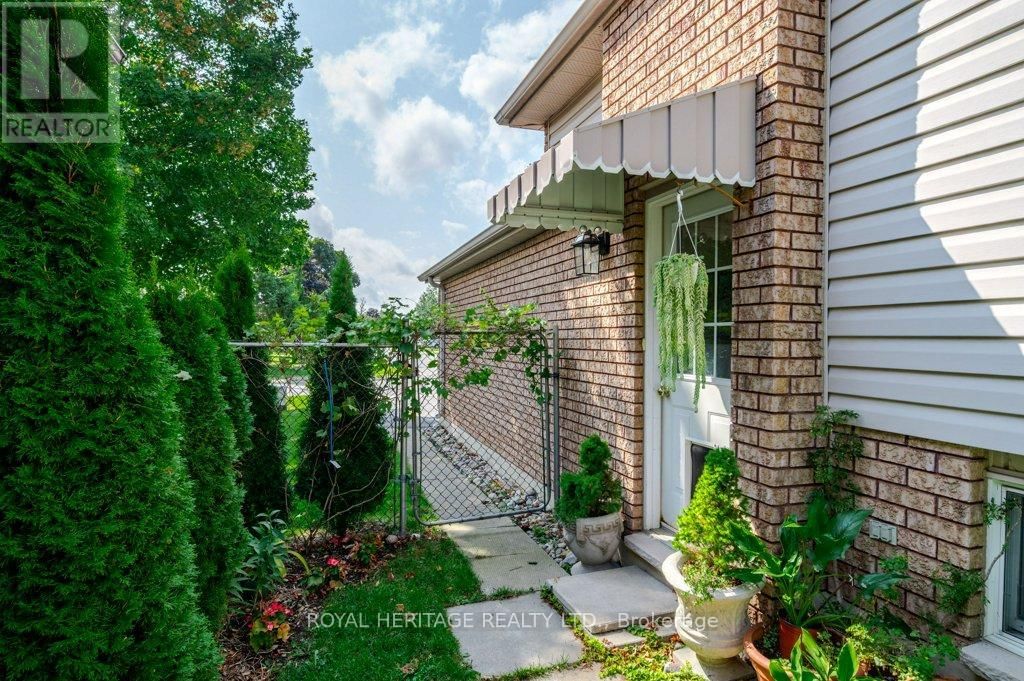 258 FRANMOR DRIVE Image 38