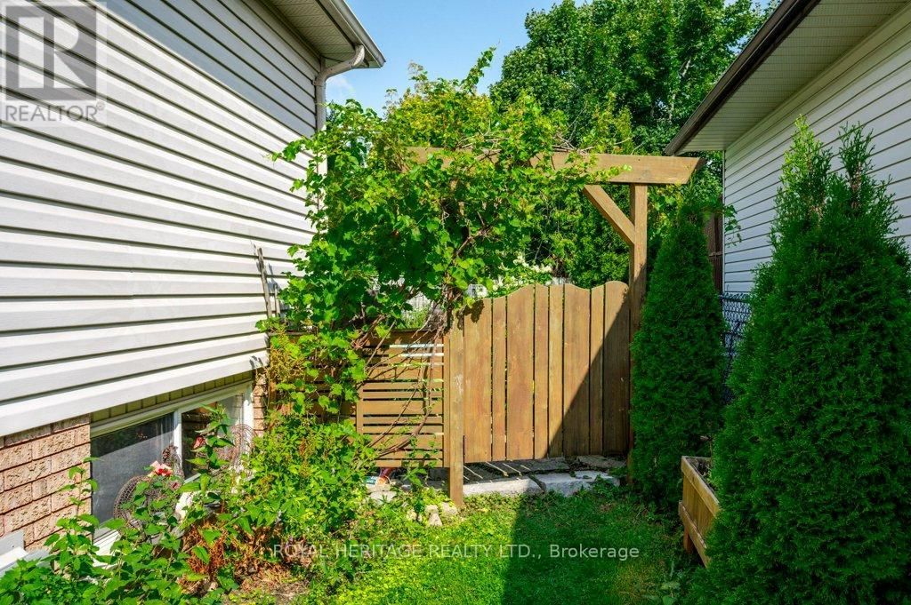 258 FRANMOR DRIVE Image 39