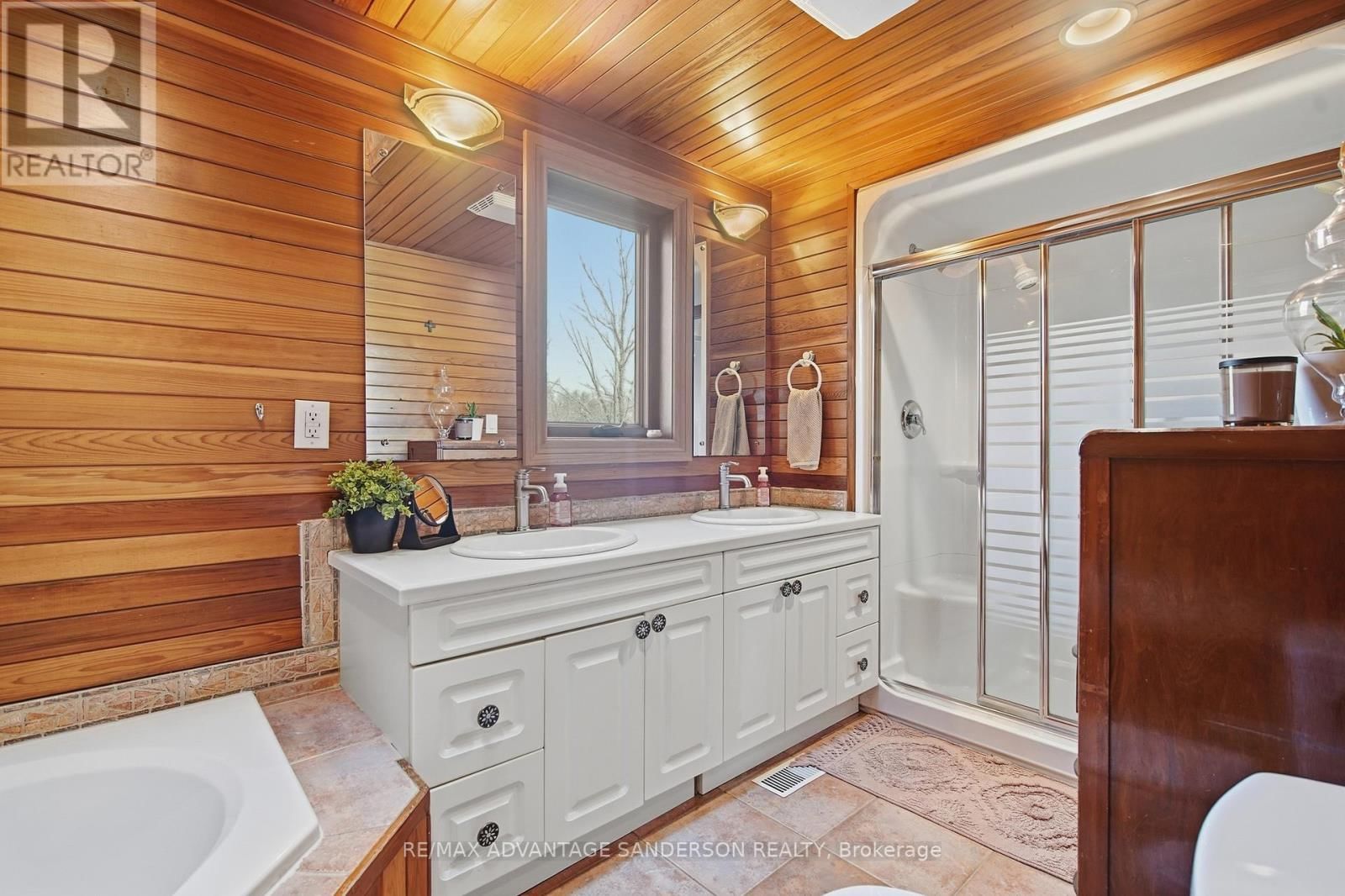 21727 VANNECK ROAD Image 38