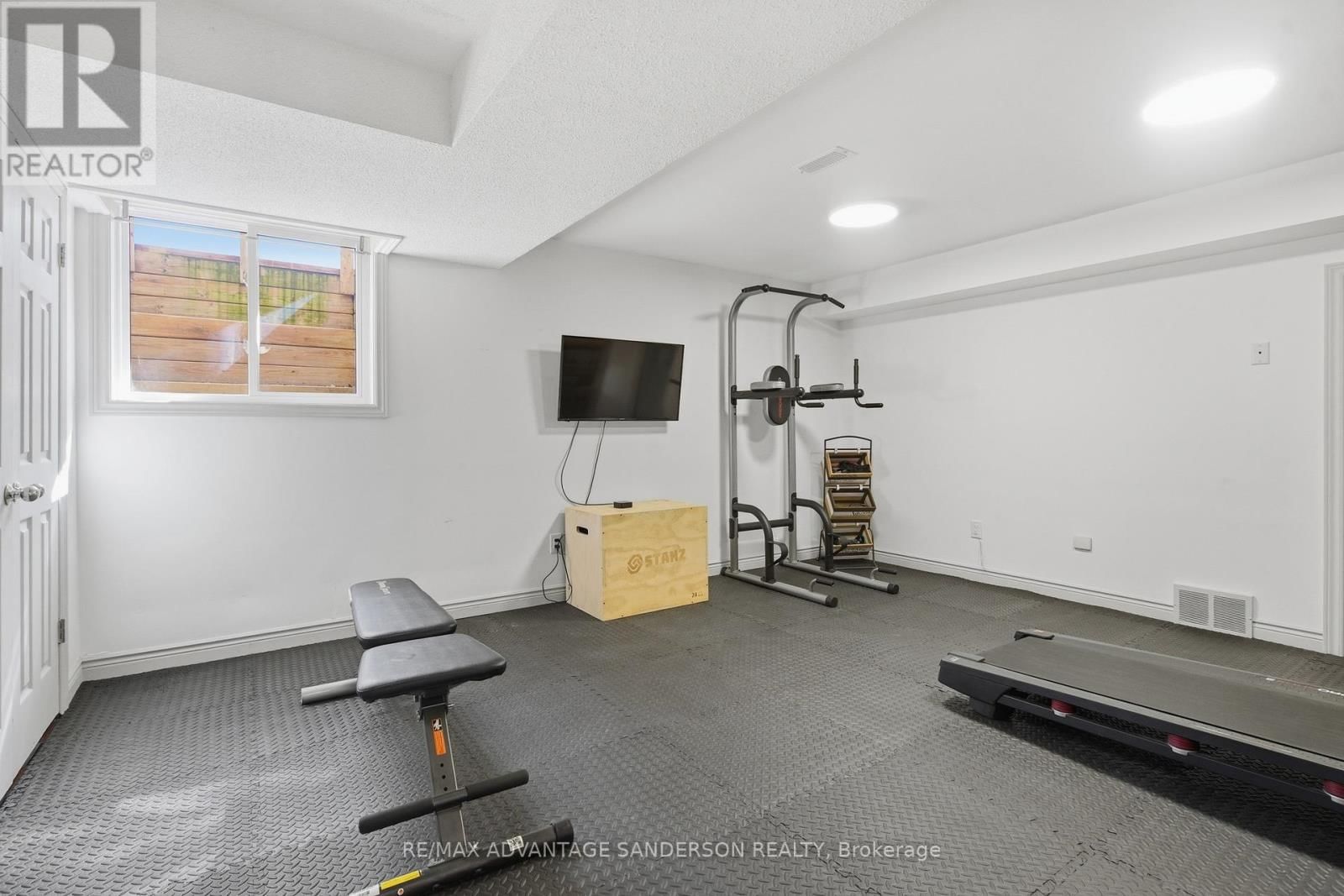 21727 VANNECK ROAD Image 45