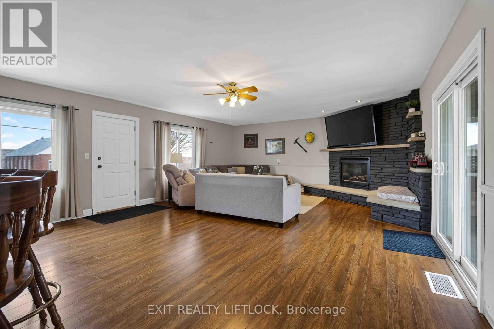 1833 KEENE ROAD Image 5