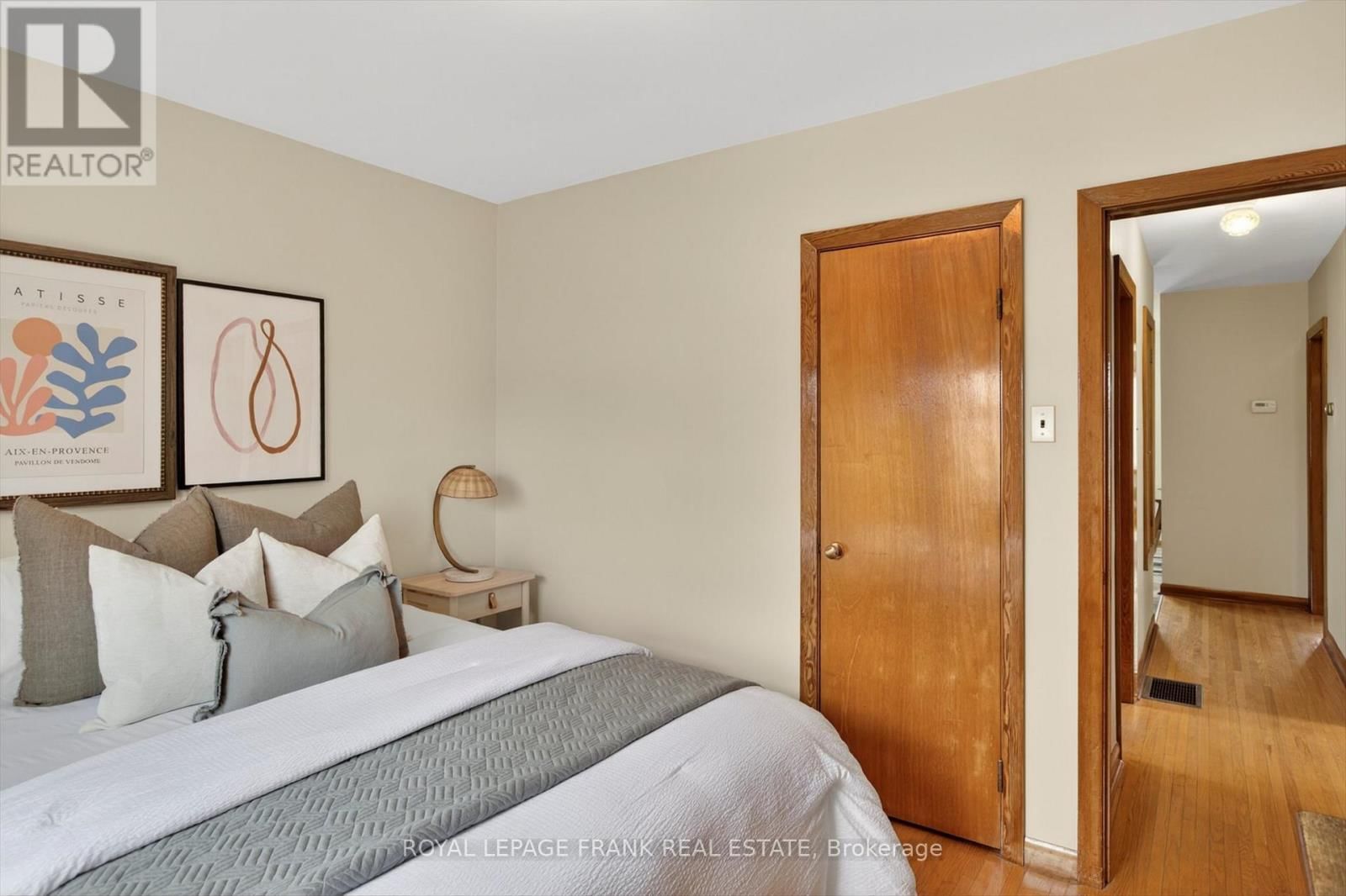 929 WESTERN AVENUE Image 15