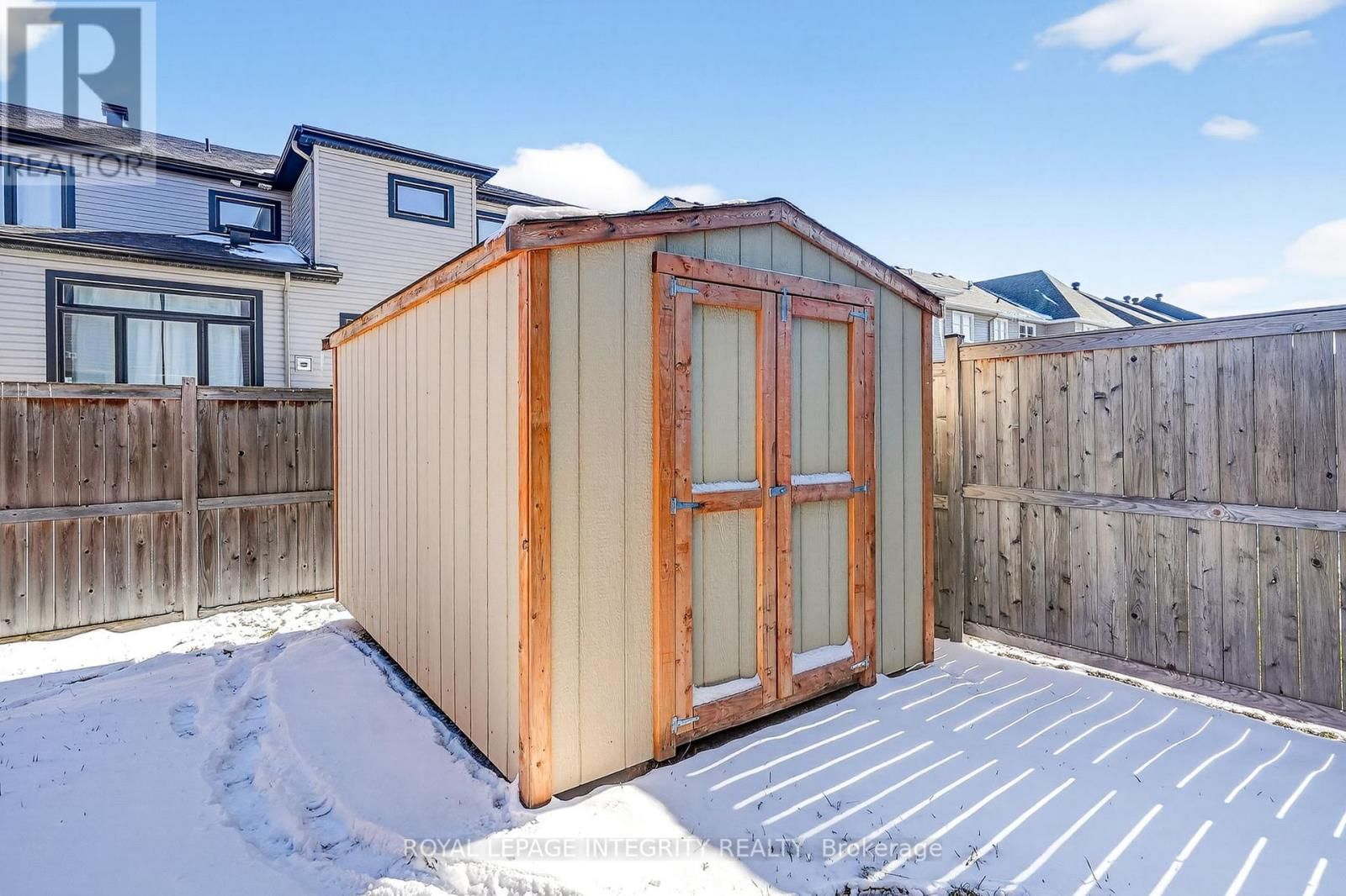 112 JARDINIERE STREET Image 38