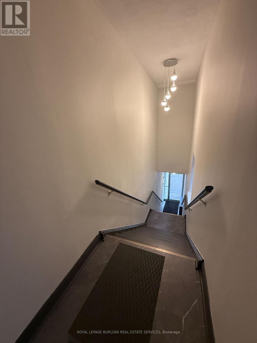 517 UPPER SHERMAN AVENUE Image 11