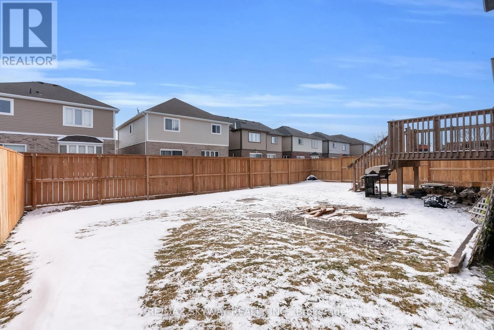 27 MONARCH STREET Image 39