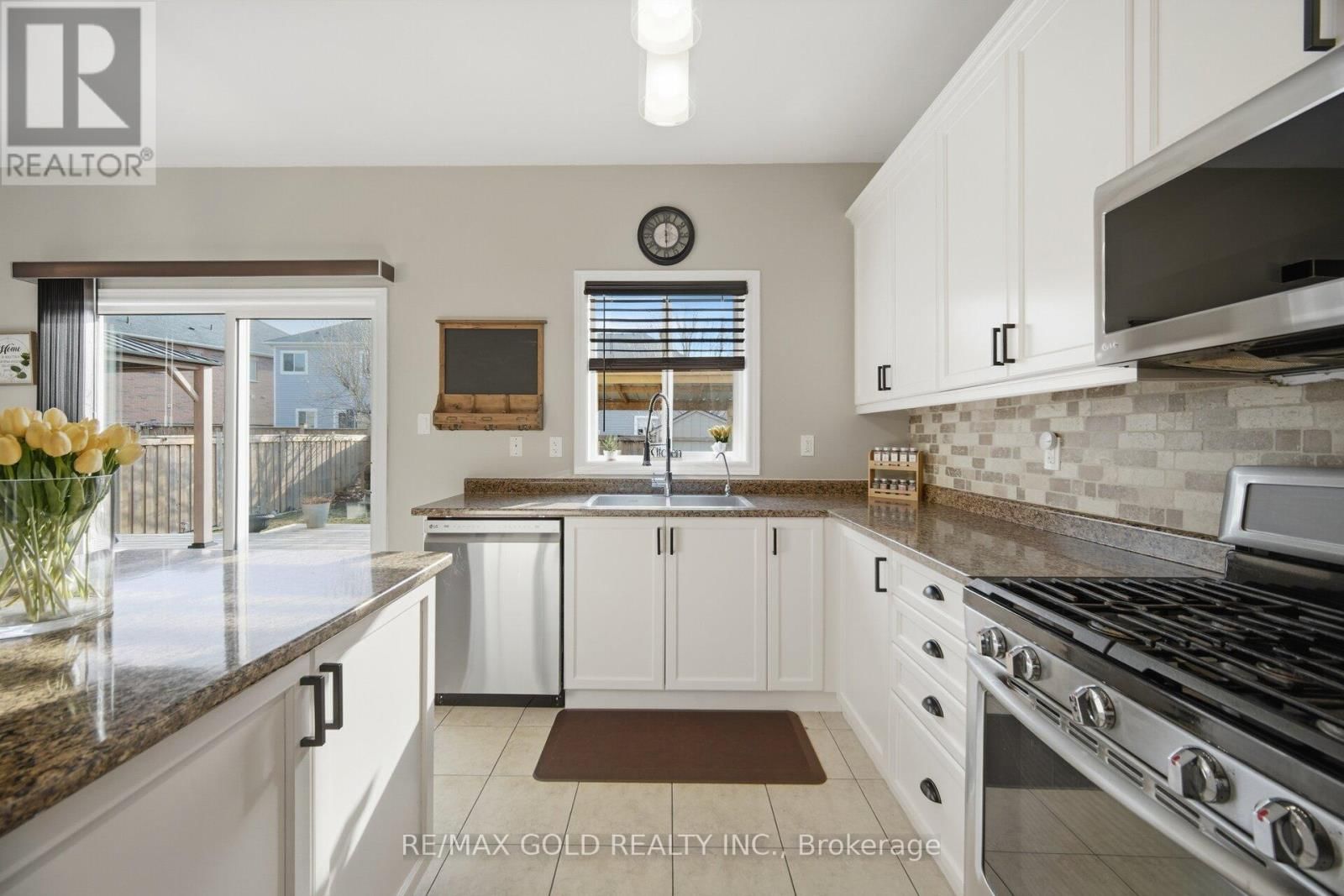 330 WALLACE STREET Image 19