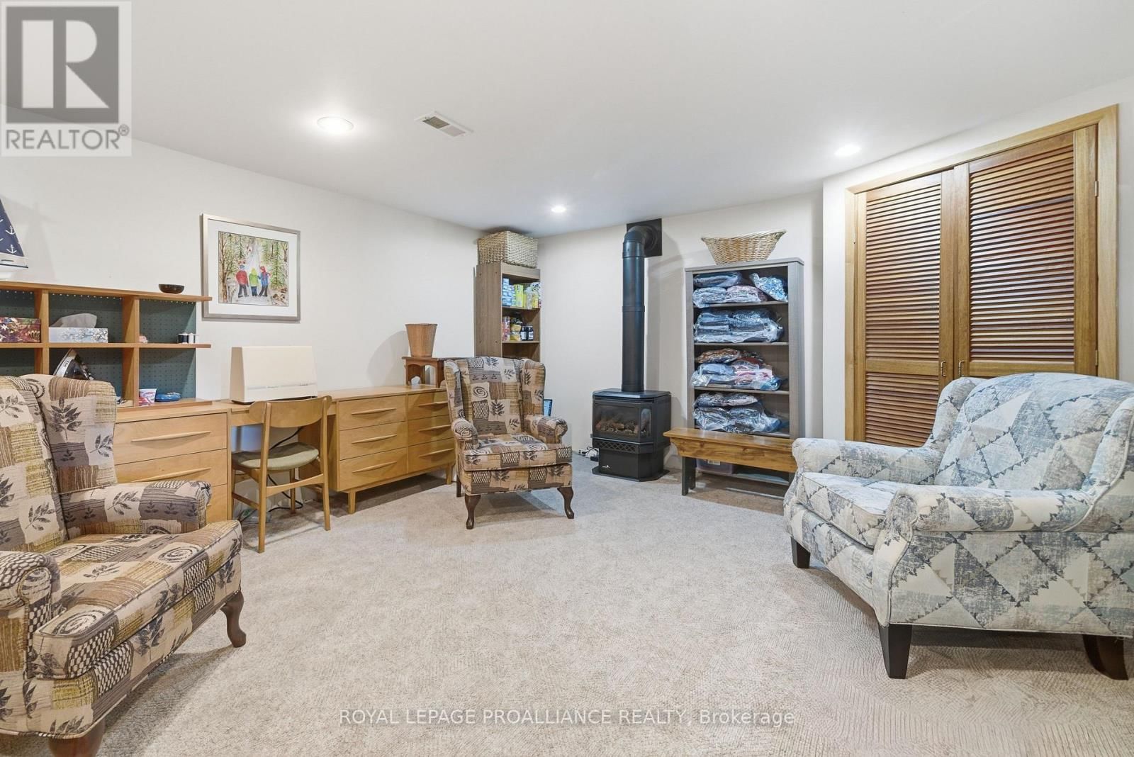 417 SMITH STREET Image 26