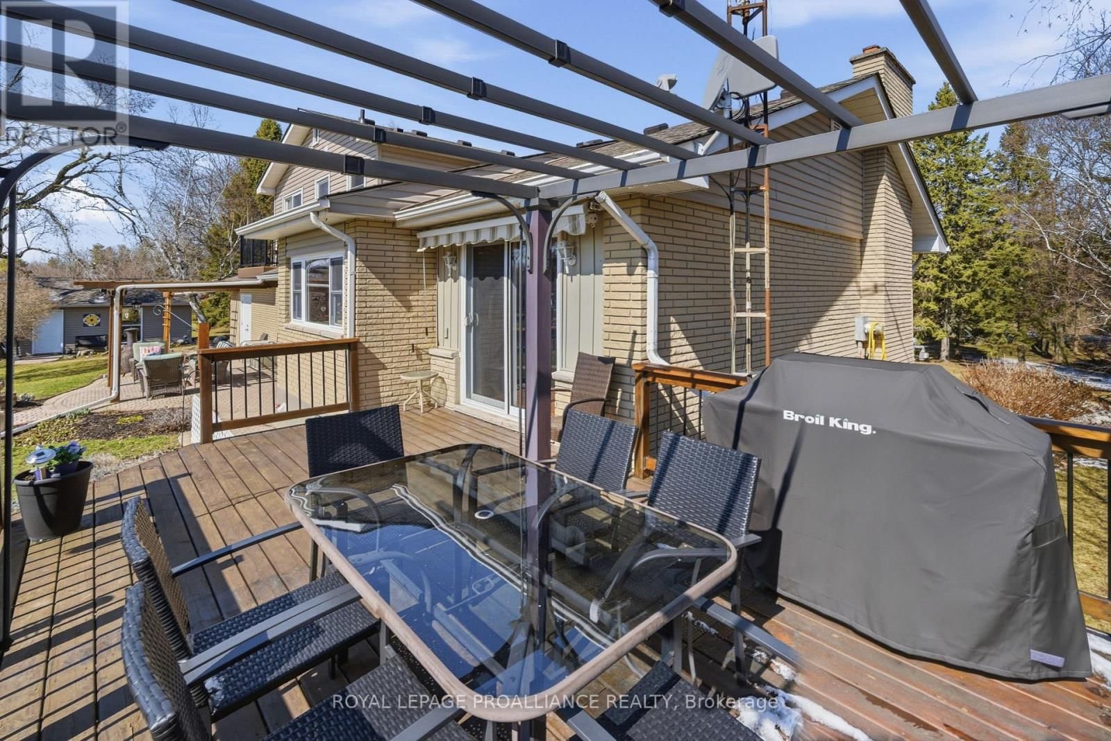 417 SMITH STREET Image 31