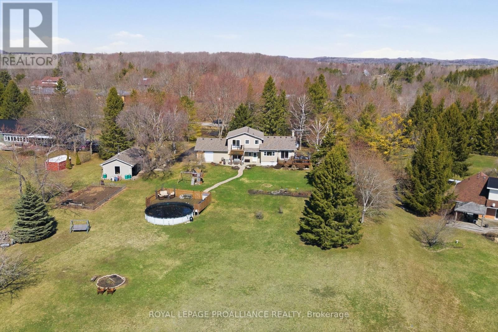 417 SMITH STREET Image 40