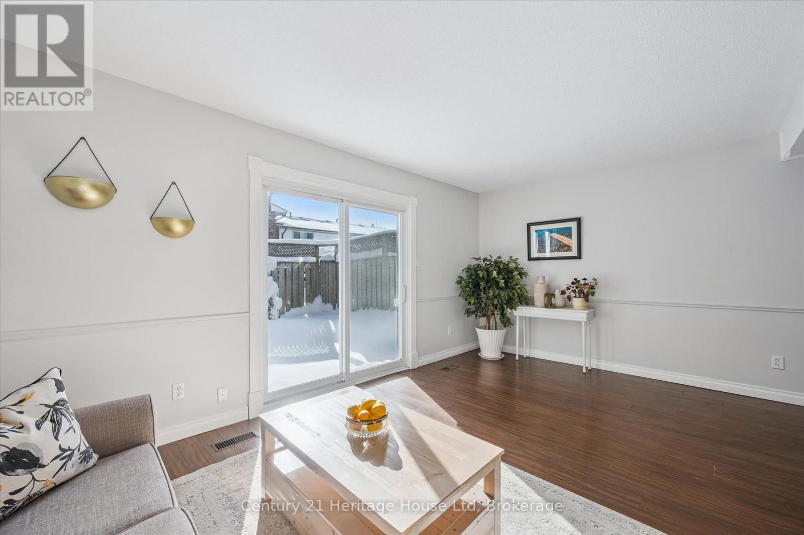 230 - 31 GREENGATE ROAD Image 10