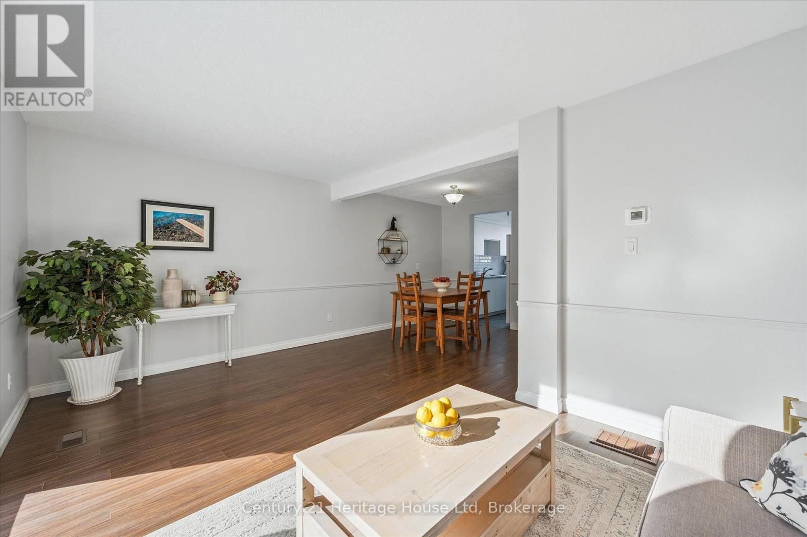 230 - 31 GREENGATE ROAD Image 11