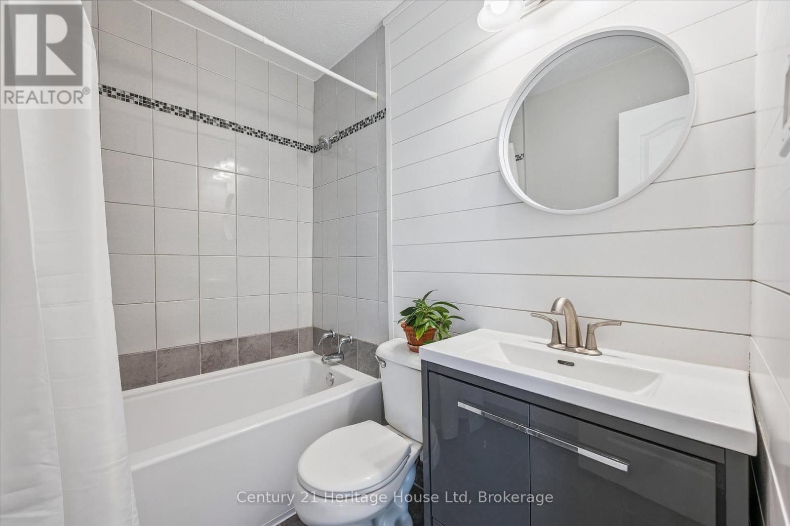 230 - 31 GREENGATE ROAD Image 28