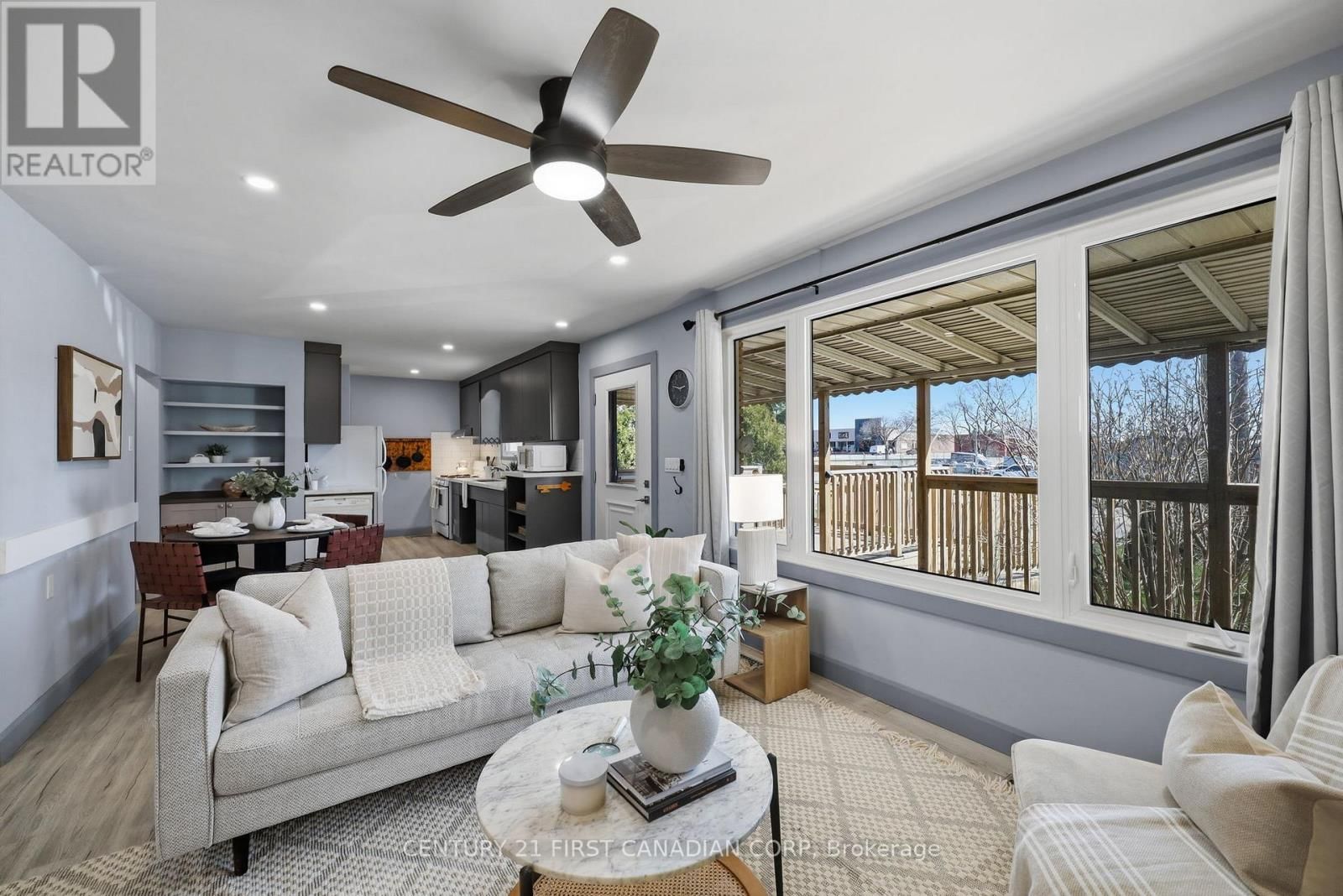 1878 TRAFALGAR STREET Image 15