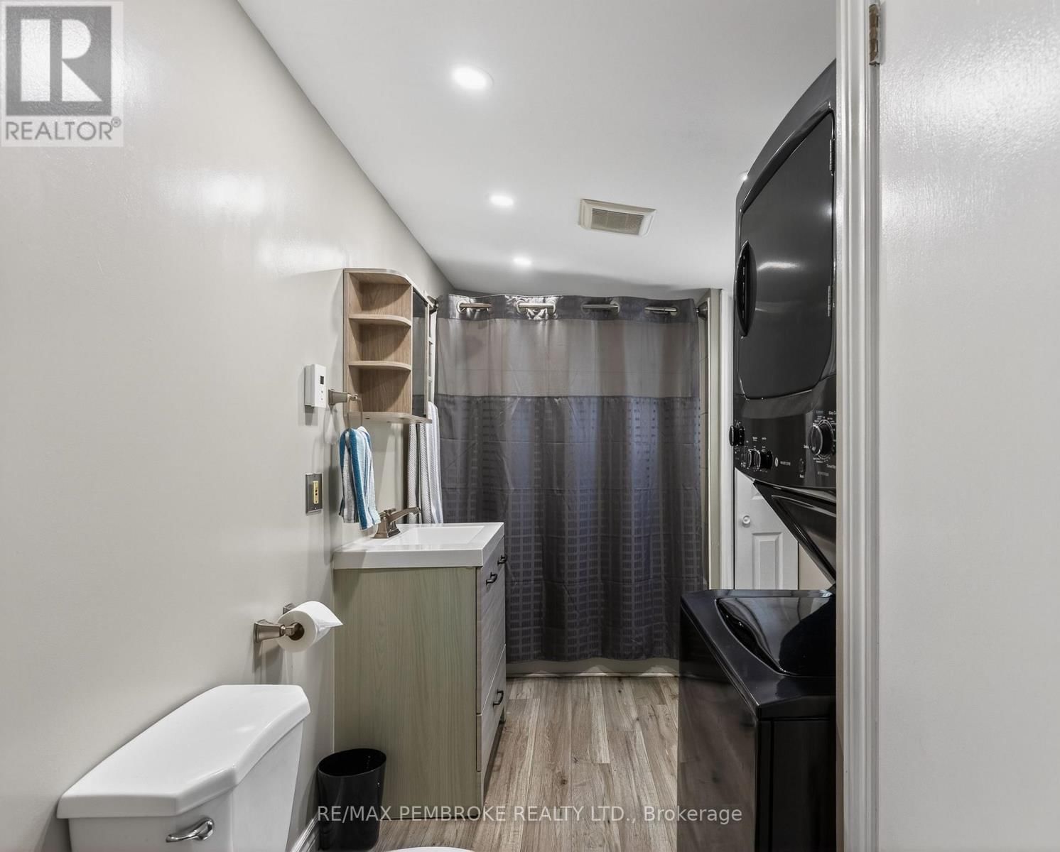 80 MACGREGOR BAY TRAIL Image 42